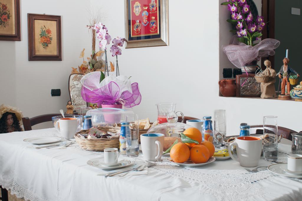 Bed and Breakfast Il Vecchioliveto Di Ornella à Marrùbiu Chambre photo