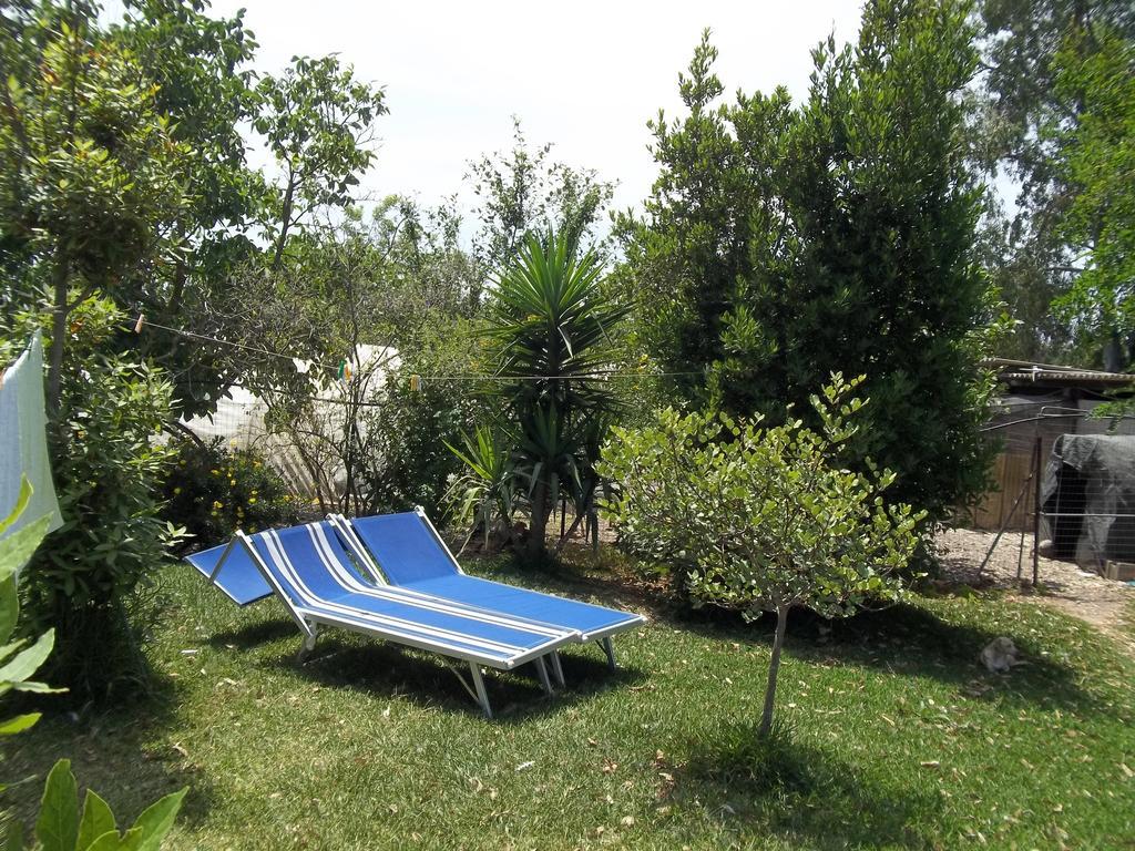 Bed and Breakfast Il Vecchioliveto Di Ornella à Marrùbiu Extérieur photo